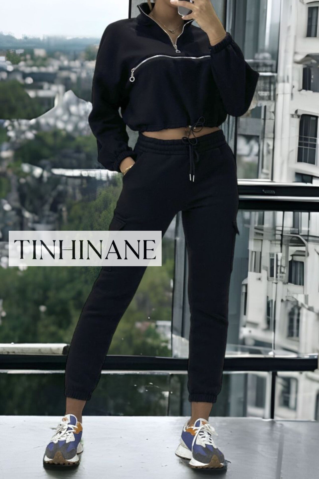 Ensemble jogging et sweat noir très épais avec fermeture à l'avant